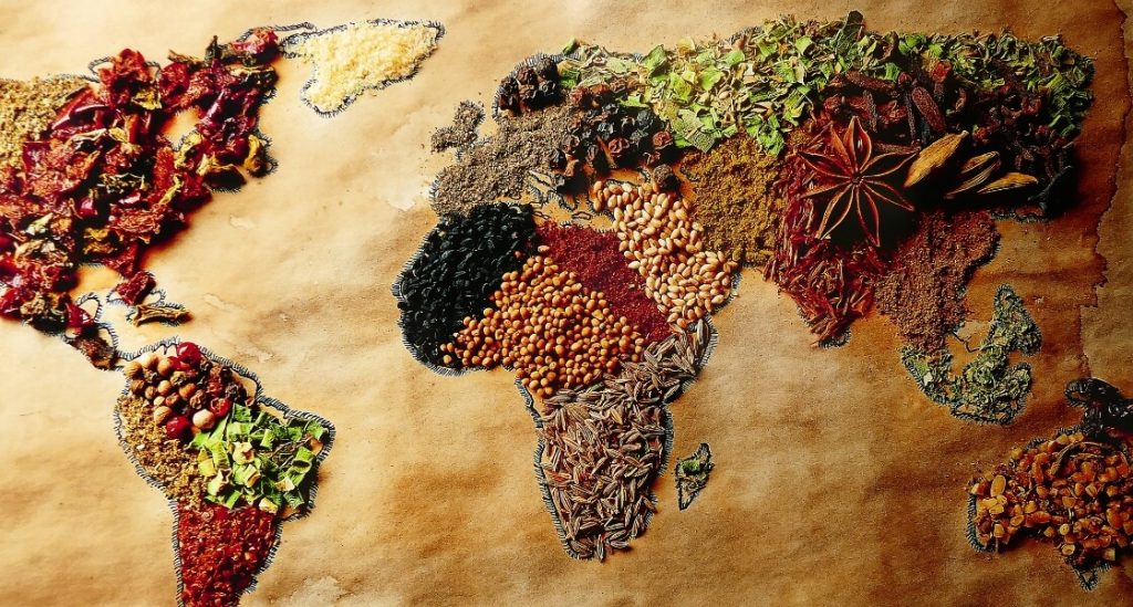 mapa del mundo realizado con alimentos